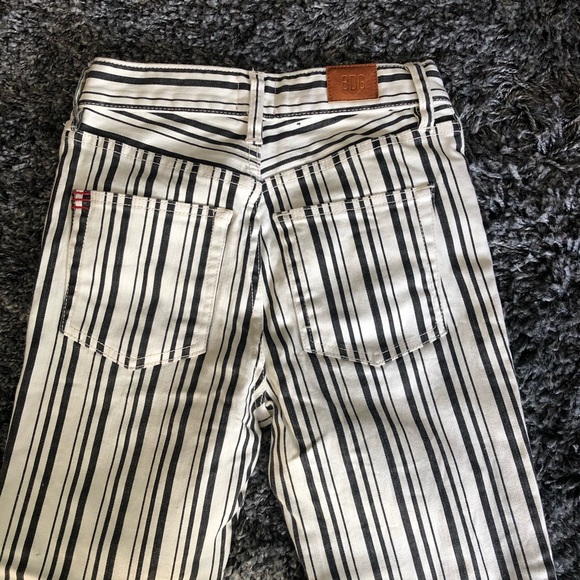 Jeans - Picture 3 of 3